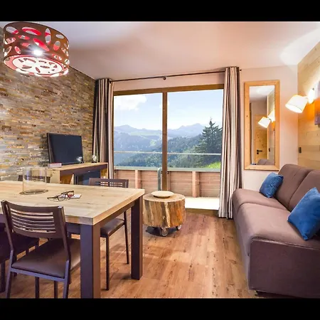 Apartment In With Slope Access & *